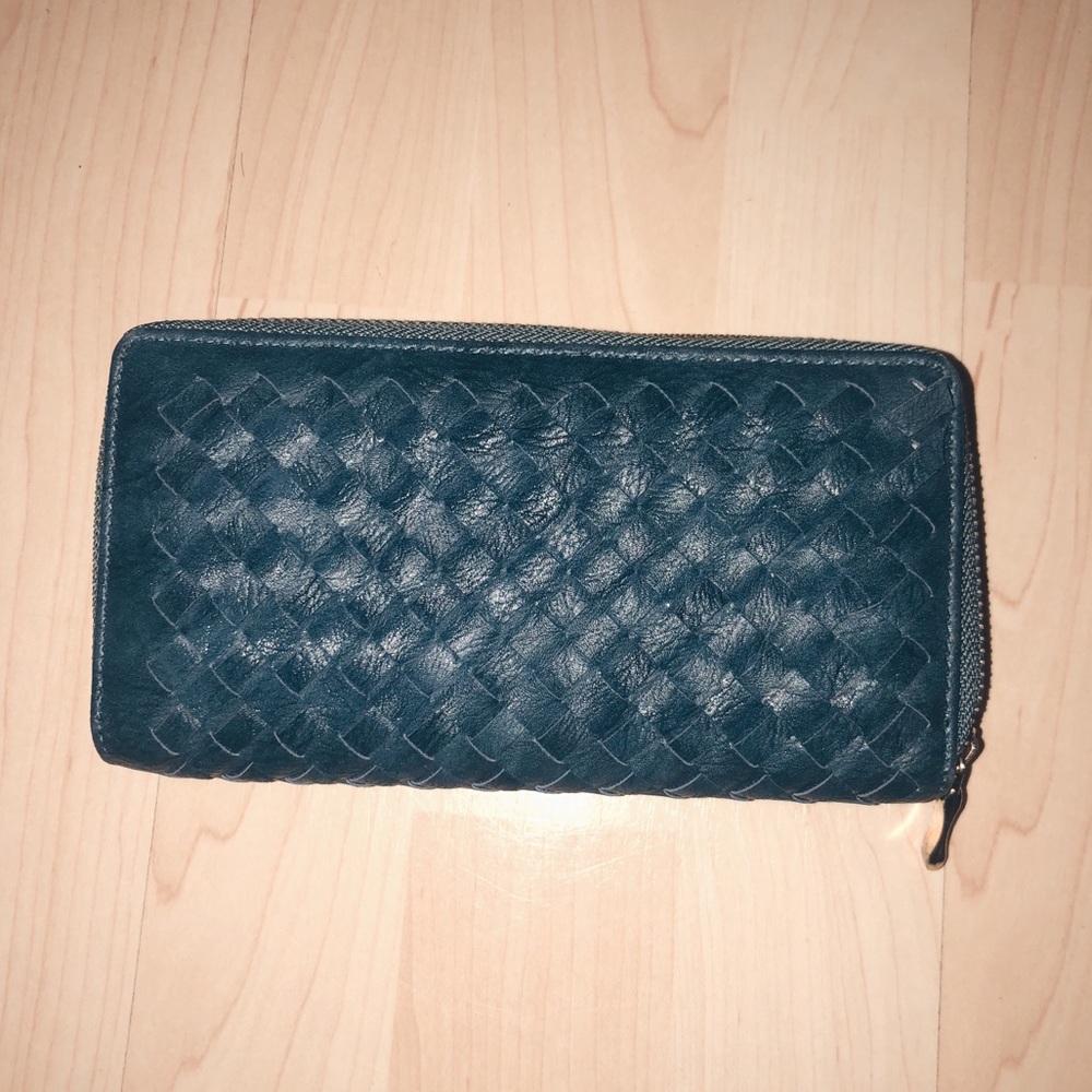 Wallet with woven detail
